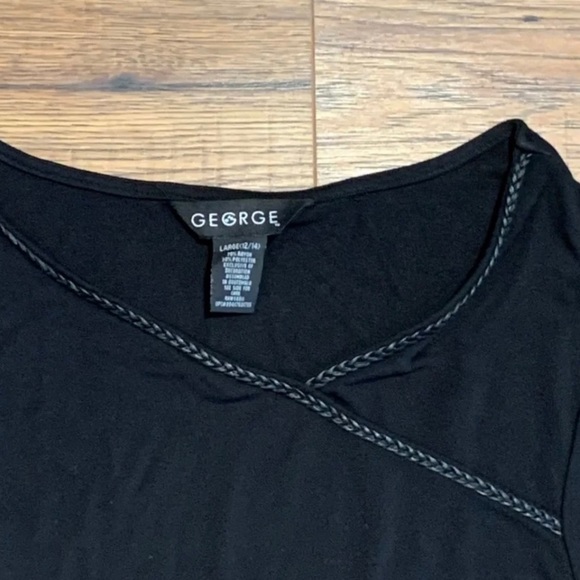 Women’s George blouse size large - Picture 3 of 5